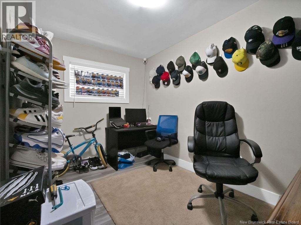 10-12 Wolfe Avenue - 33