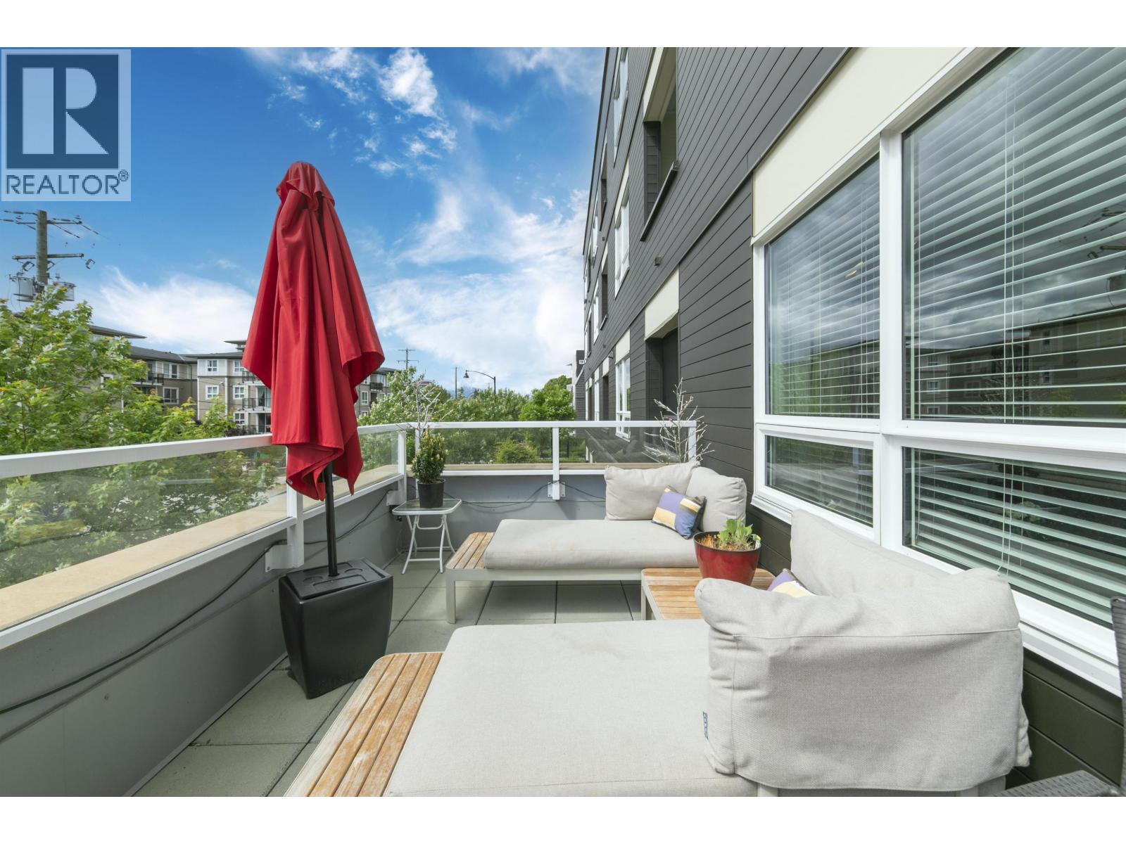204 22265 DEWDNEY TRUNK ROAD, Maple Ridge