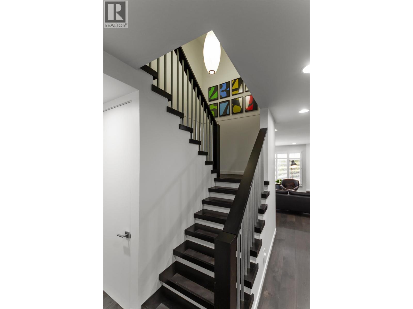 303 6505 3 AVENUE, Delta
