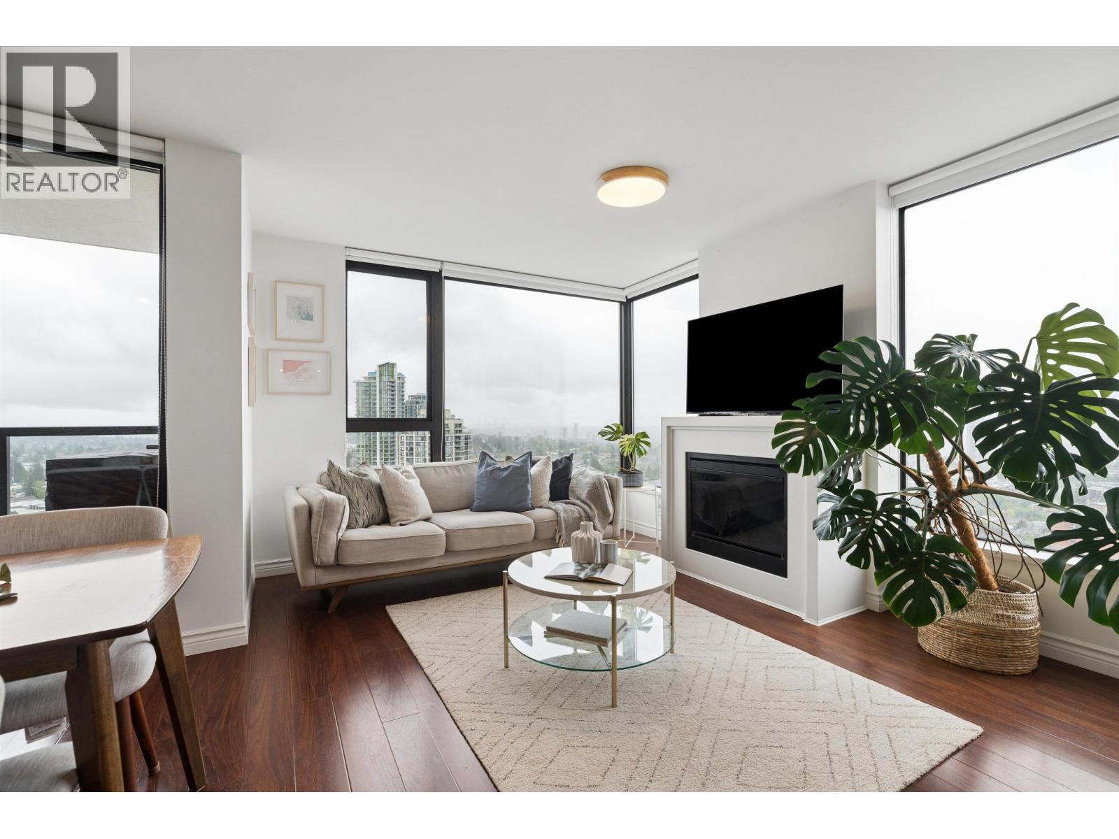 2706 7063 HALL AVENUE, Burnaby