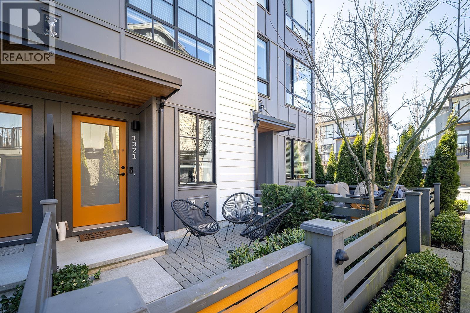 1321 HALYARD PLACE
