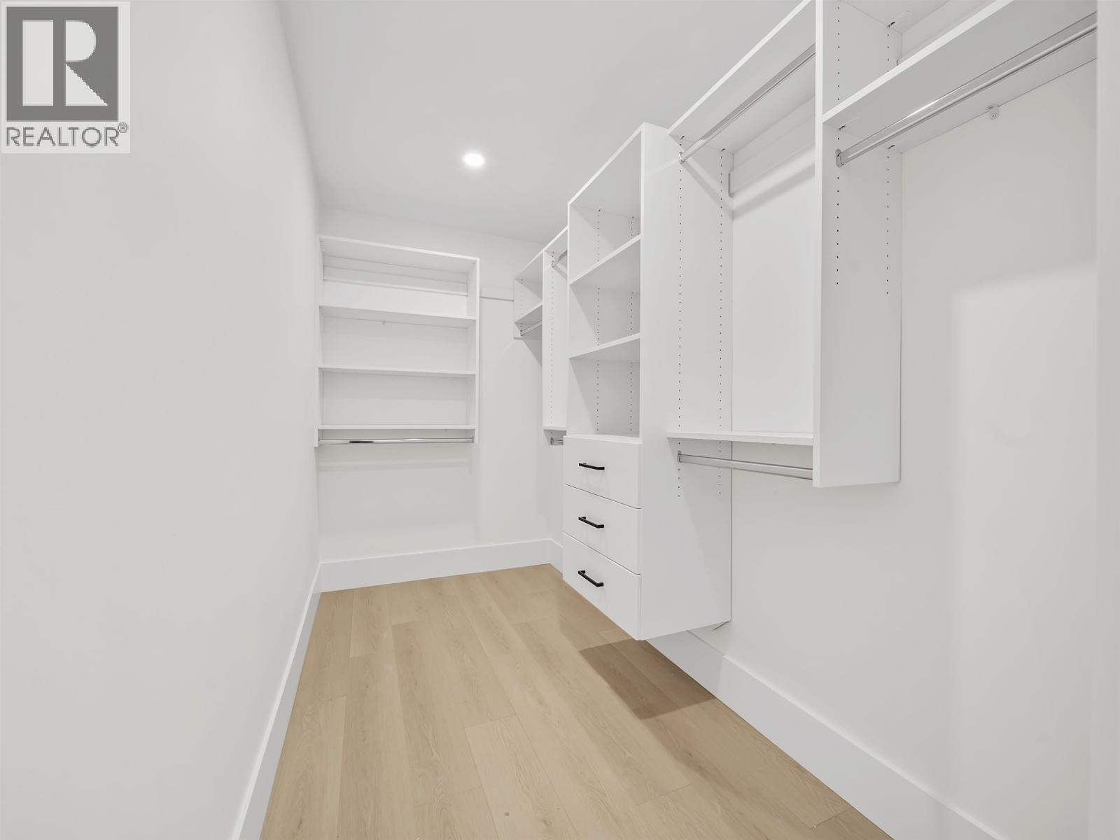 6067 44A AVENUE, Ladner