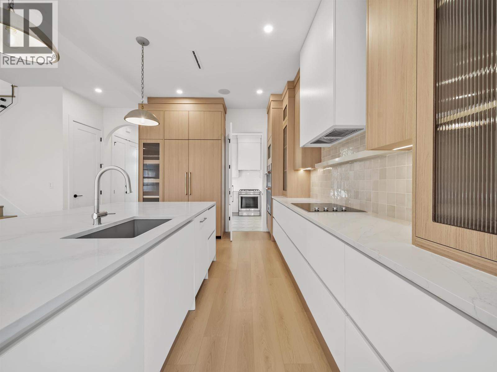 6067 44A AVENUE, Ladner
