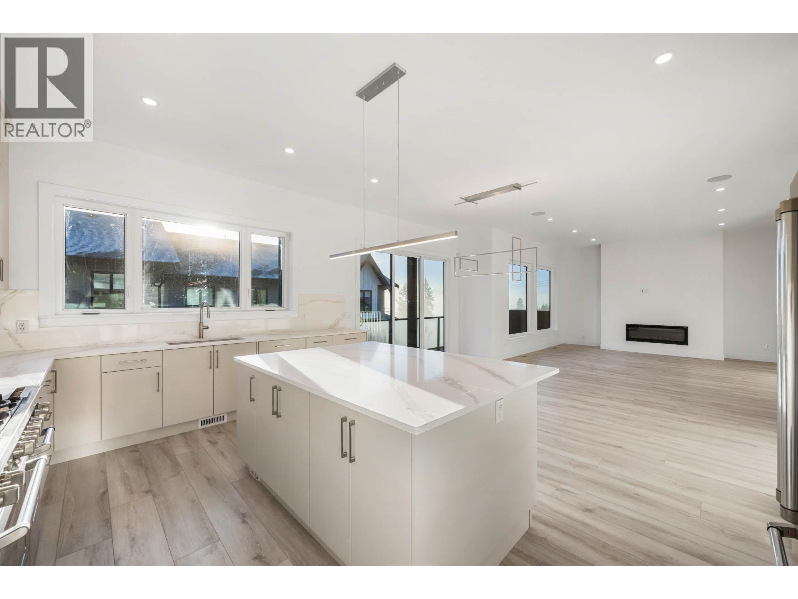 3552 MONSON CRESCENT, Coquitlam