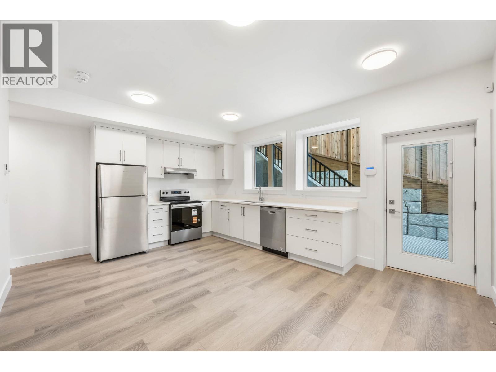 3552 MONSON CRESCENT, Coquitlam