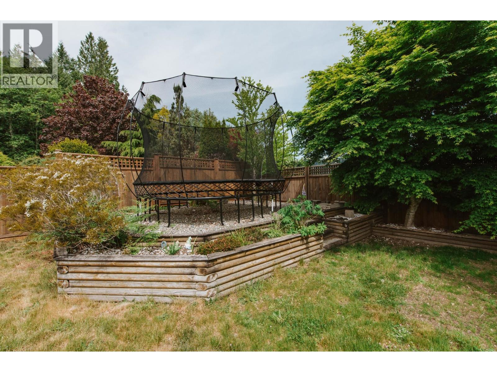 5656 COOK PLACE, Sechelt