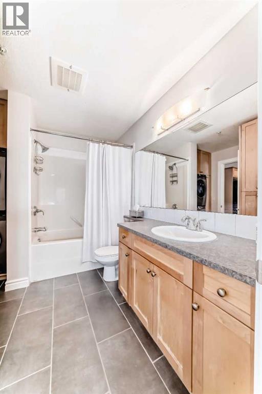 #138 60 Royal Oak Plaza NW - 17