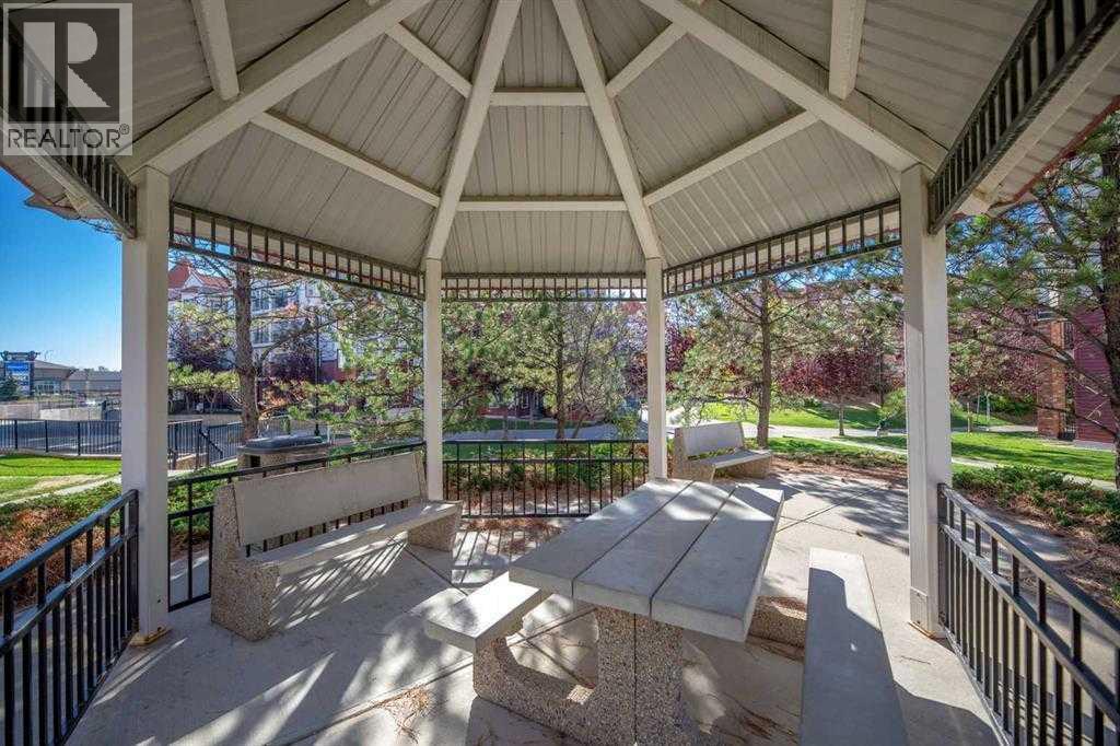 #138 60 Royal Oak Plaza NW - 26