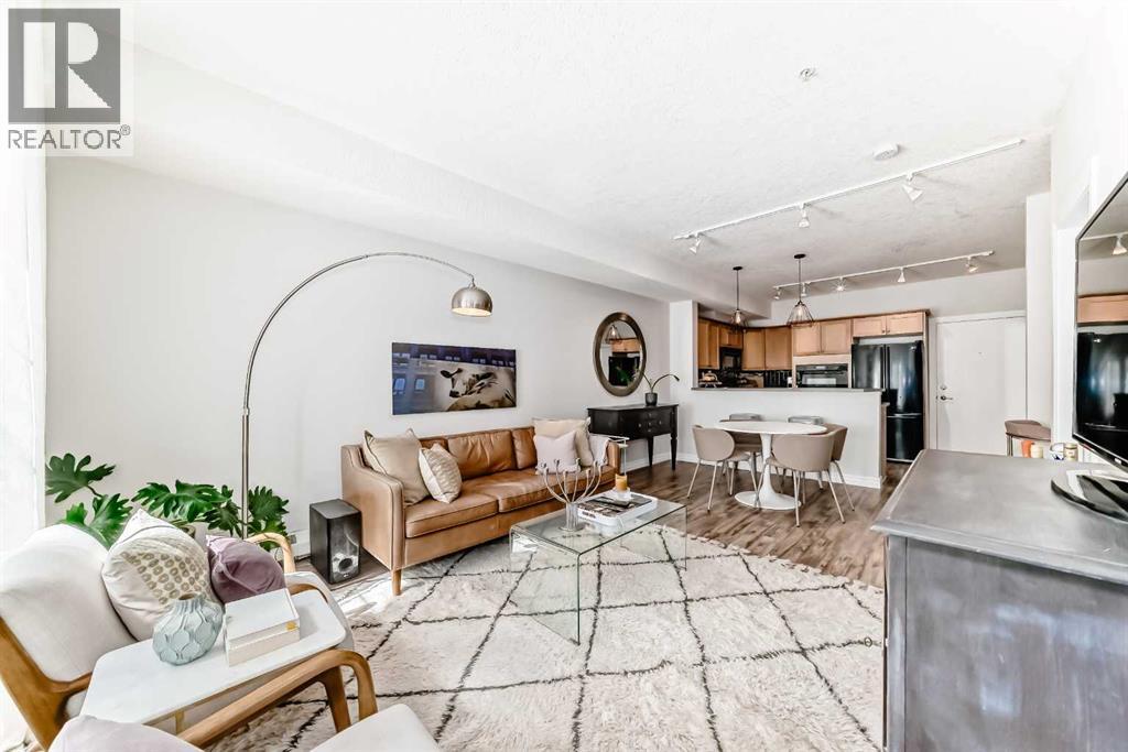#138 60 Royal Oak Plaza NW - 5