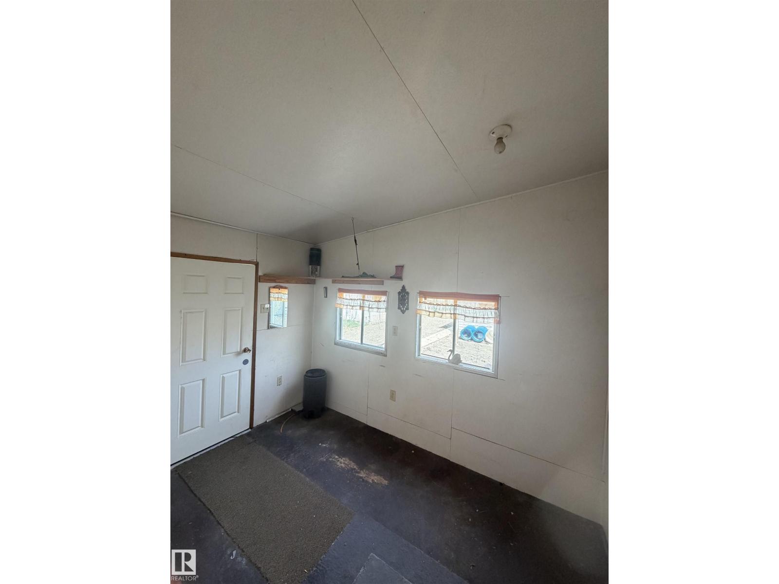 9630 106 AV NW - 14