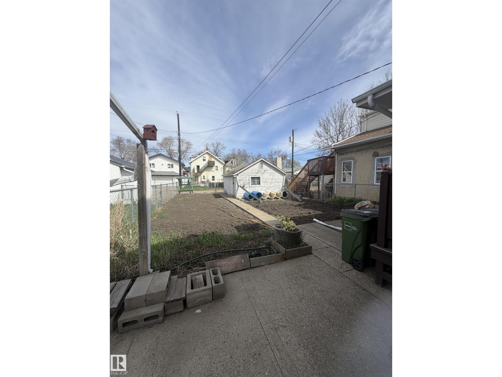 9630 106 AV NW - 3