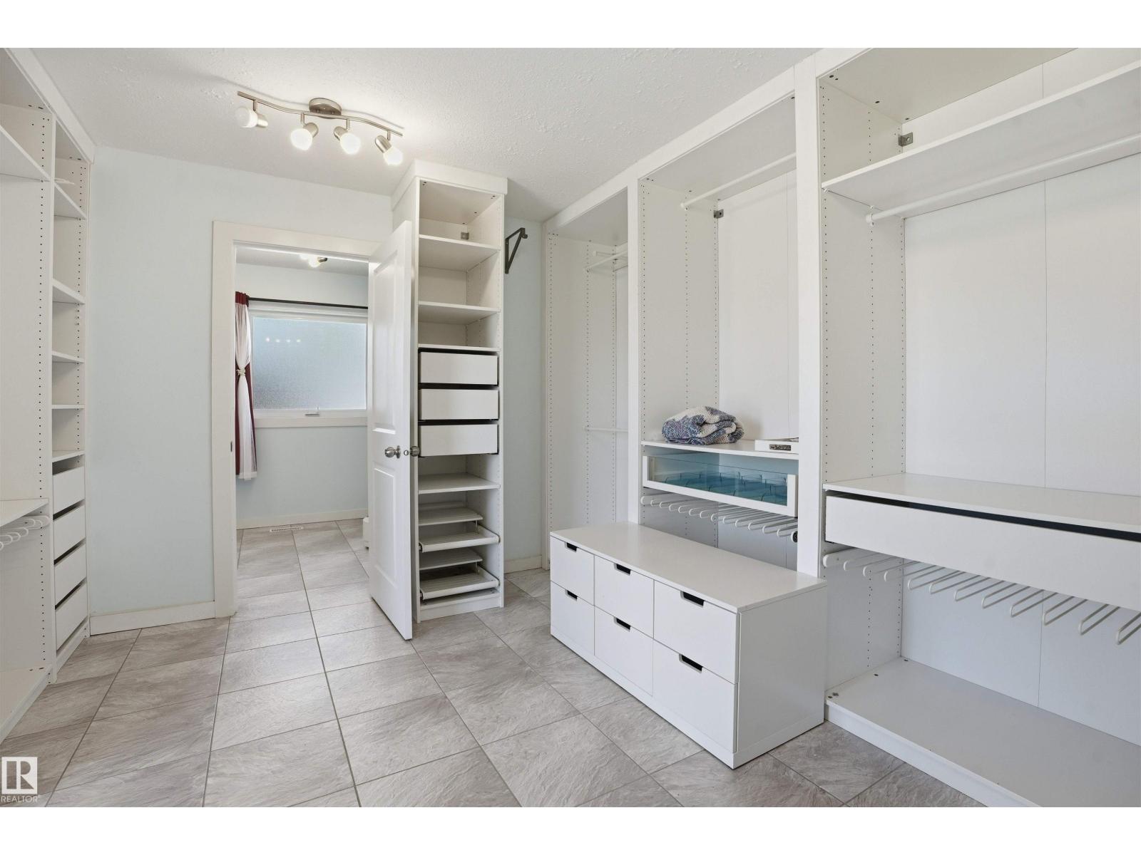 53434 RGE ROAD 40 A - 19