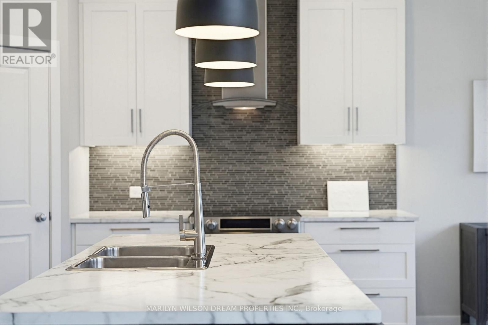 304 ANDALUSIAN CRESCENT - 13