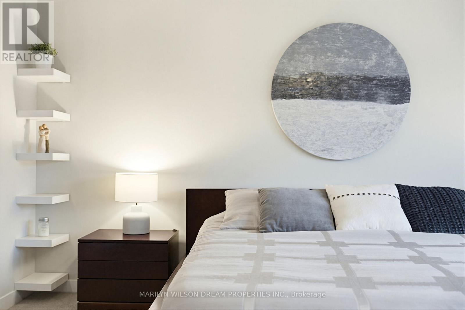 304 ANDALUSIAN CRESCENT - 23