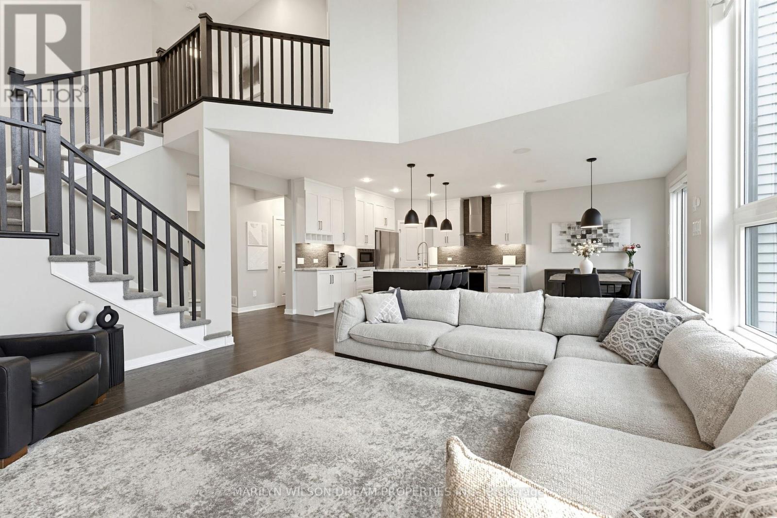 304 ANDALUSIAN CRESCENT - 21