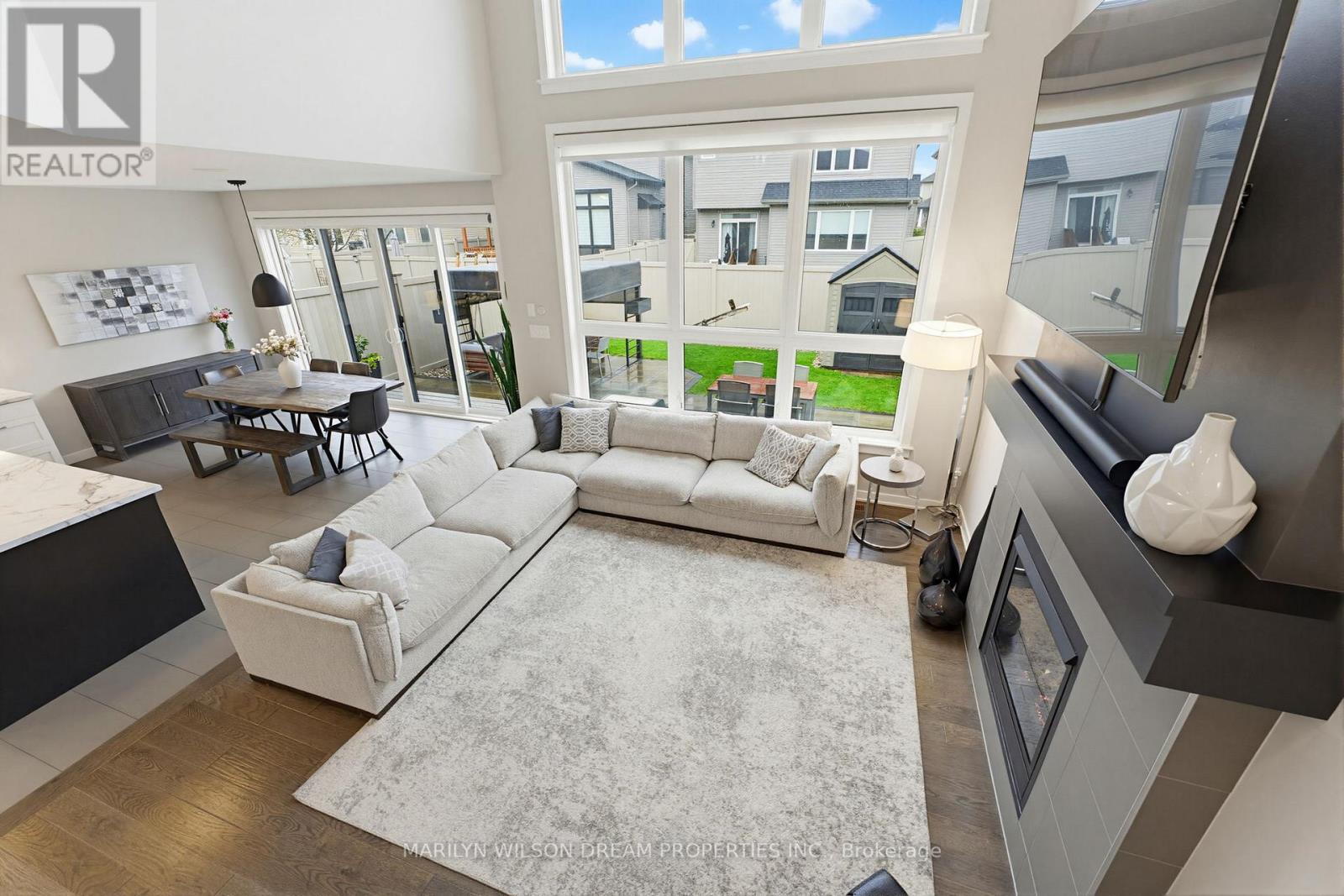 304 ANDALUSIAN CRESCENT - 22