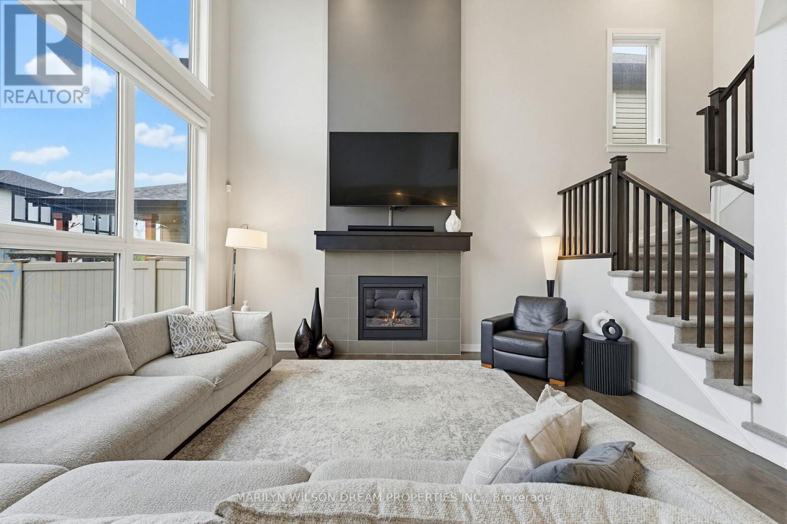 304 ANDALUSIAN CRESCENT - 9