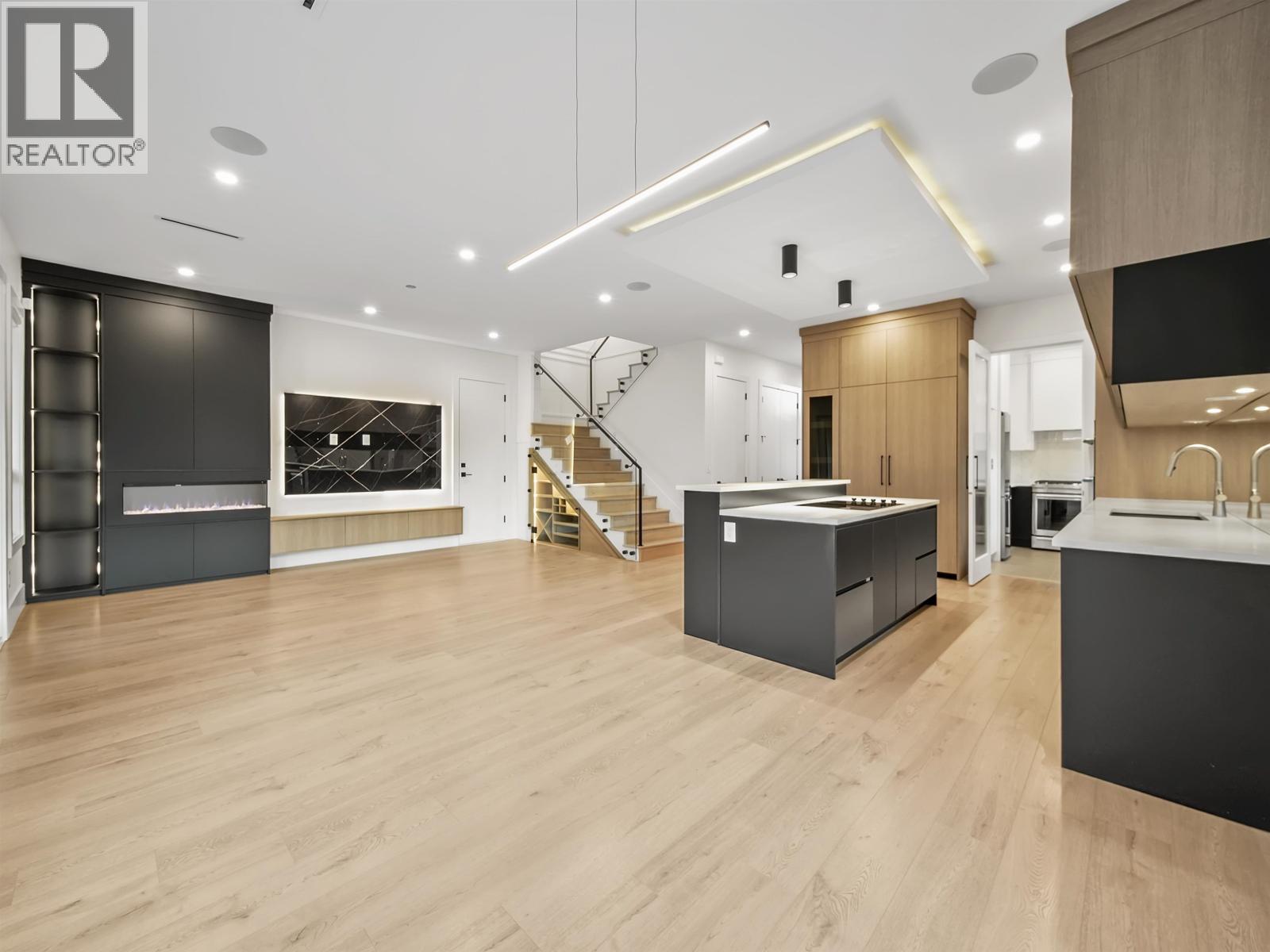 6079 44A AVENUE, Ladner