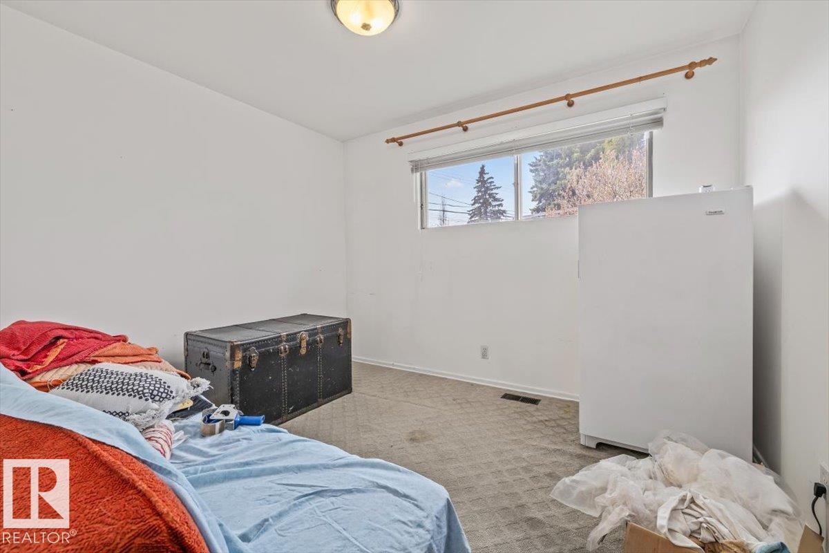 9732 64 ST NW - 24