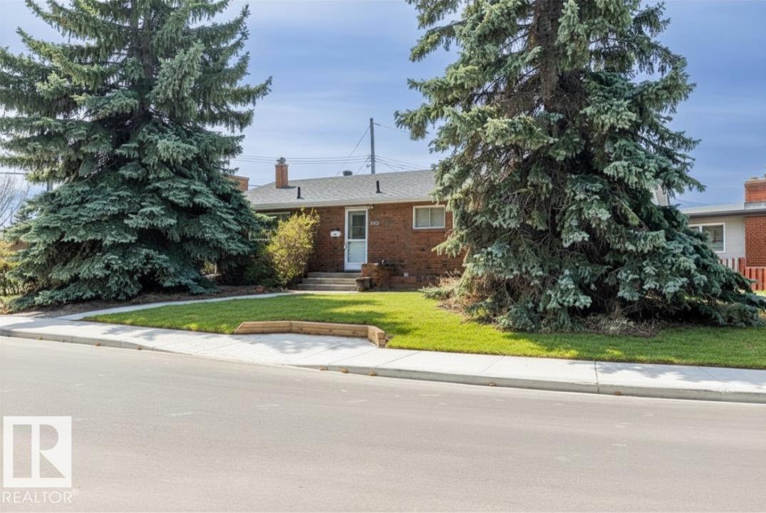 9732 64 ST NW - 45