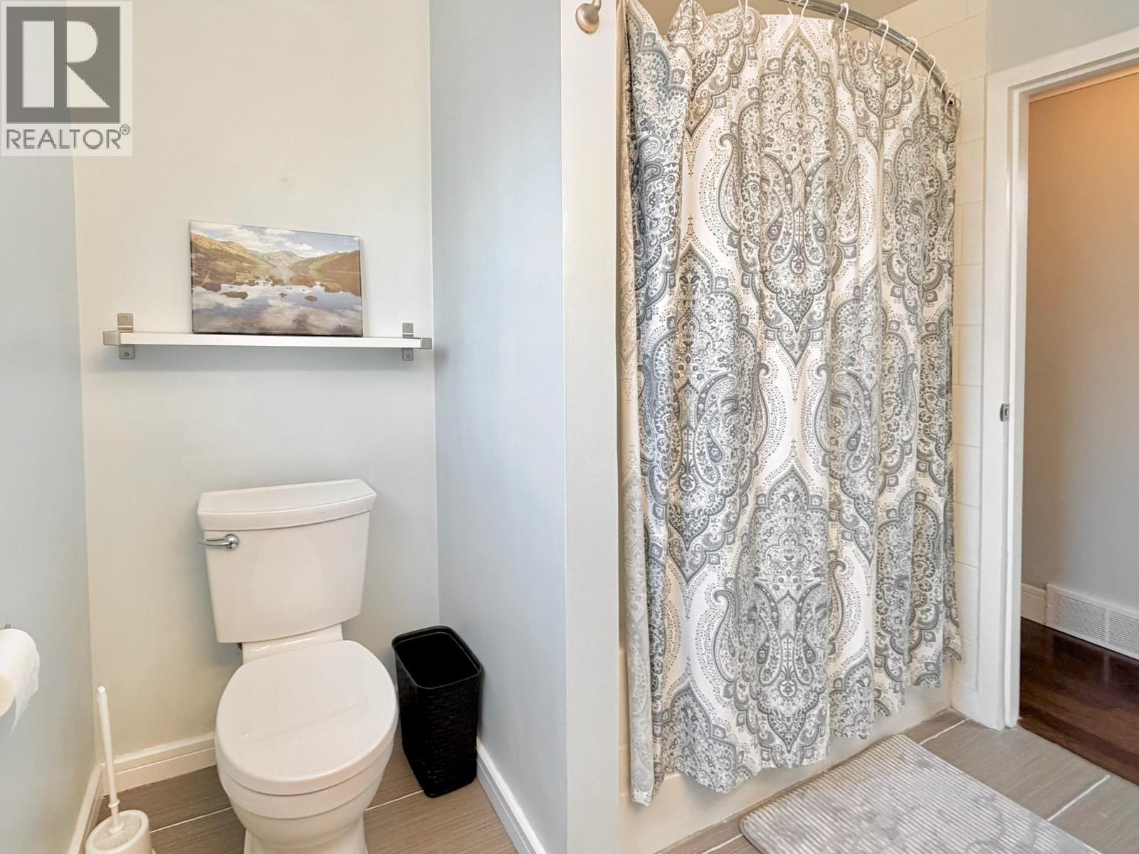 1347 NAISH Drive - 21