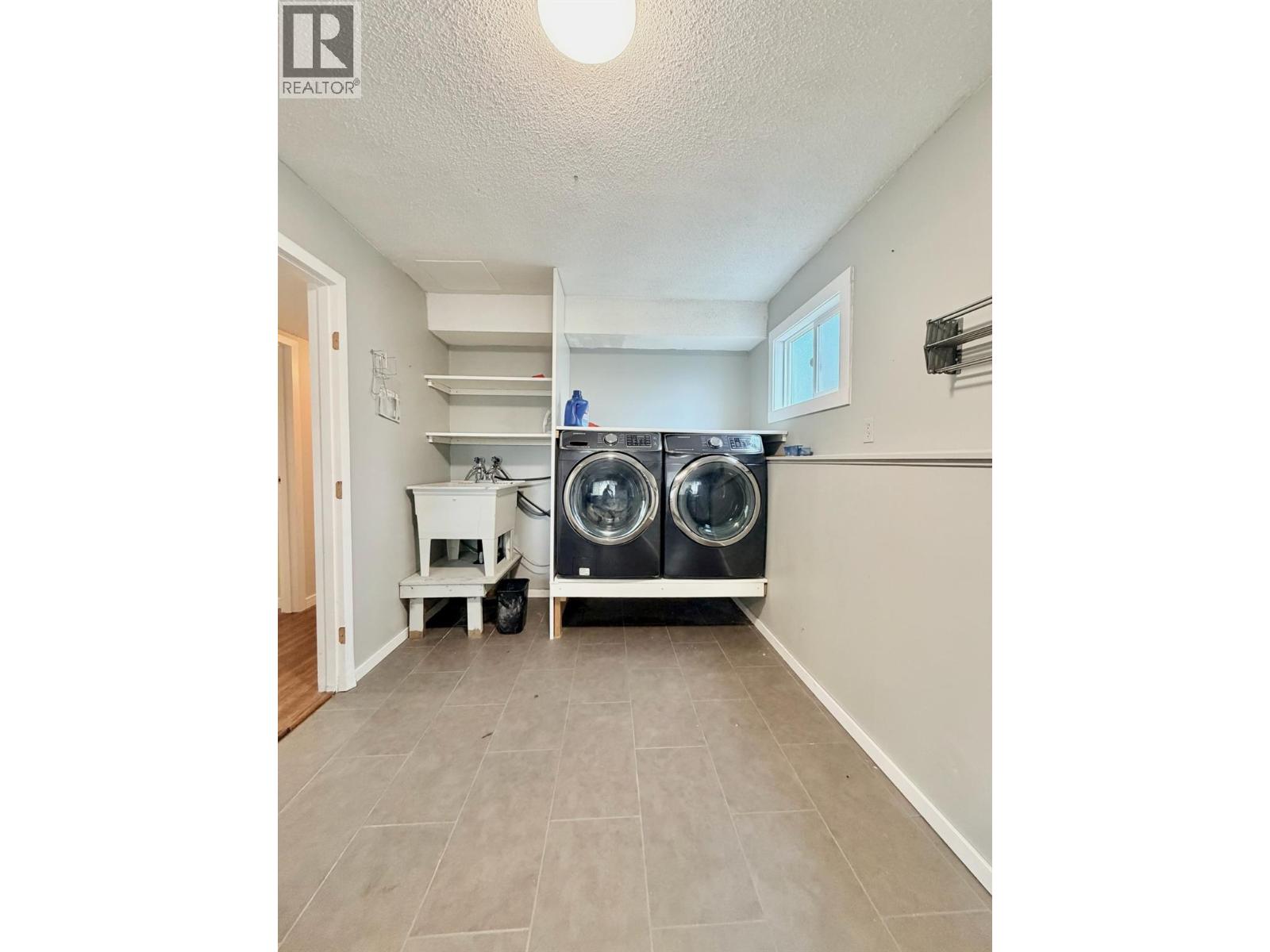 1347 NAISH Drive - 51