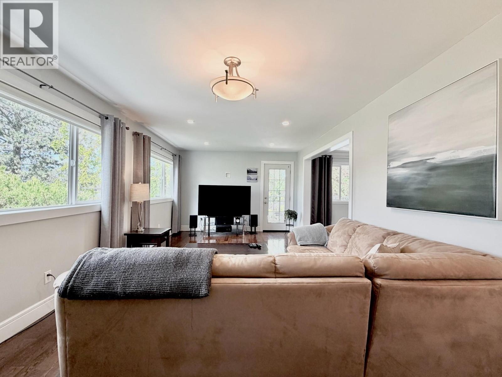 1347 NAISH Drive, Penticton