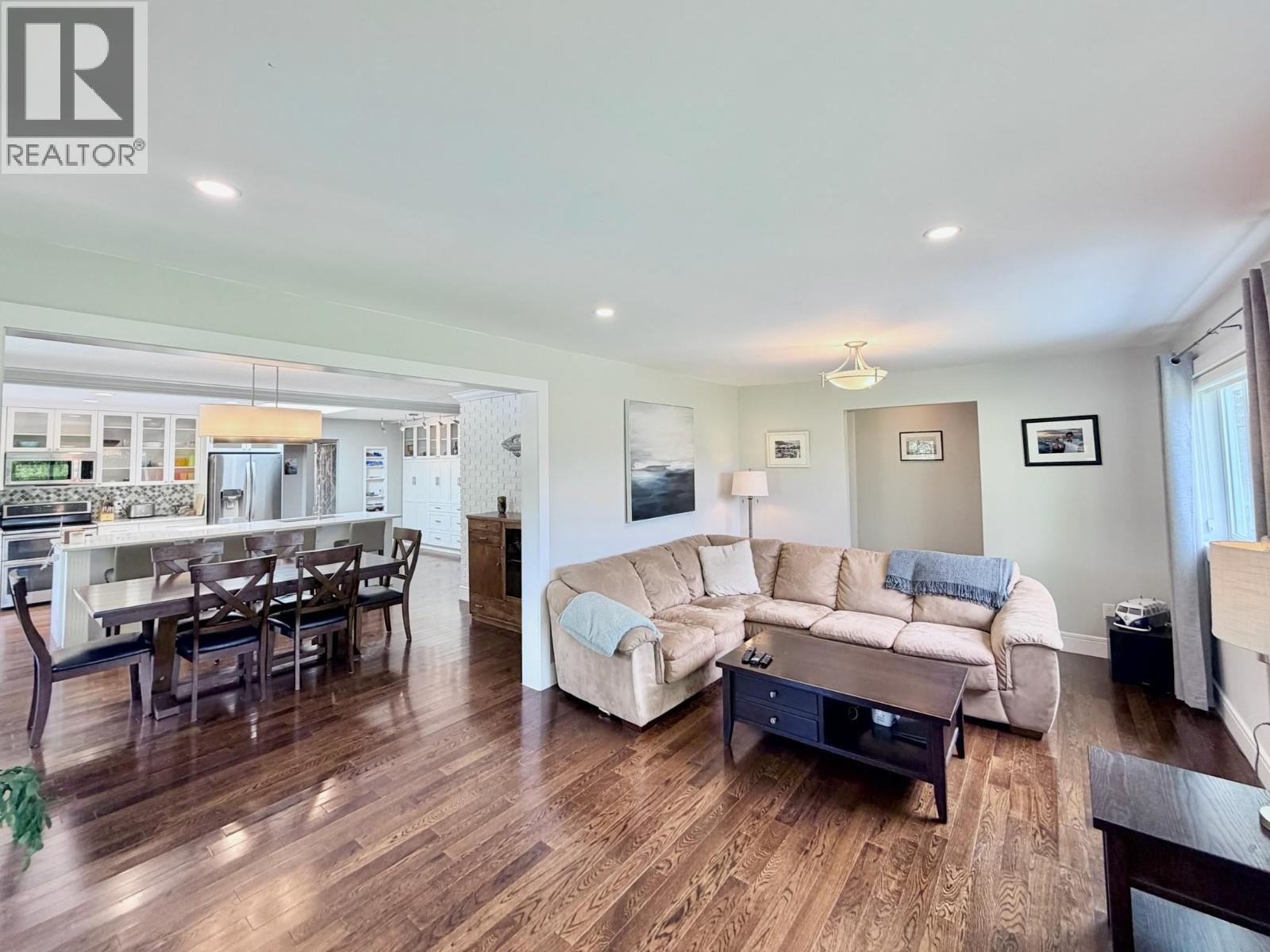 1347 NAISH Drive - 33