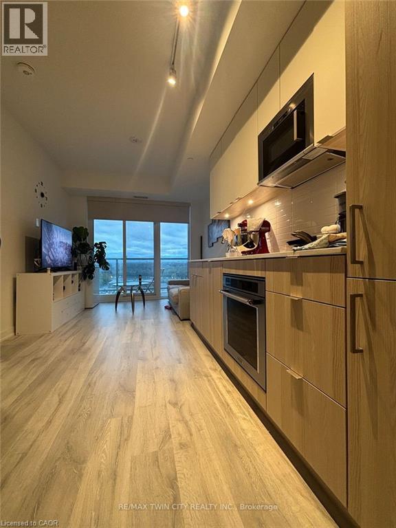 220 MISSINNIHE Way Unit# 1314, Mississauga, Ontario, L5H0A9 — Photo 4