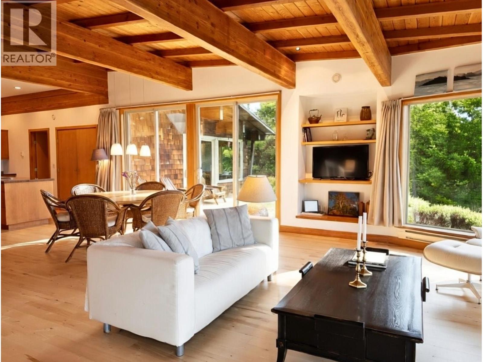 1301 SUNSET ROAD, Bowen Island