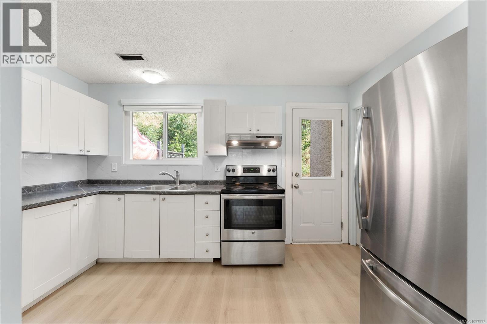 388 Pine St - 17