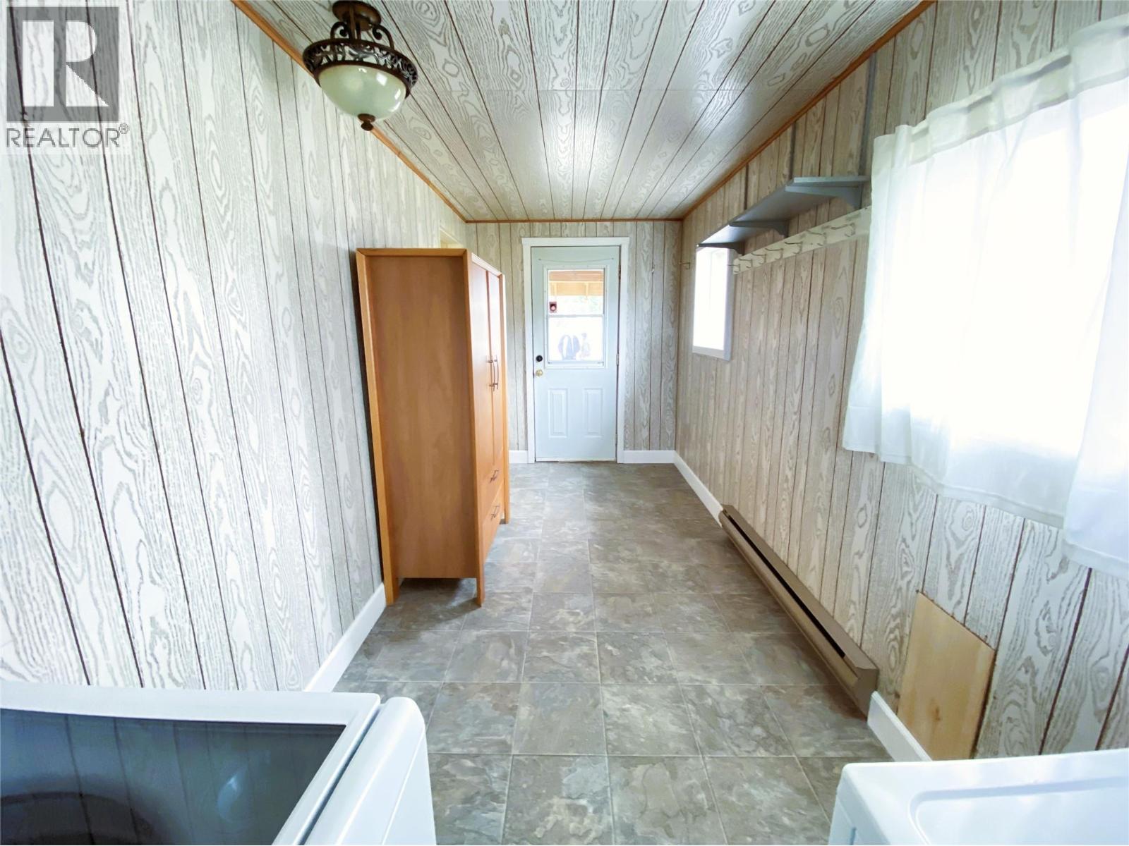 1403 Notch Hill Road - 85