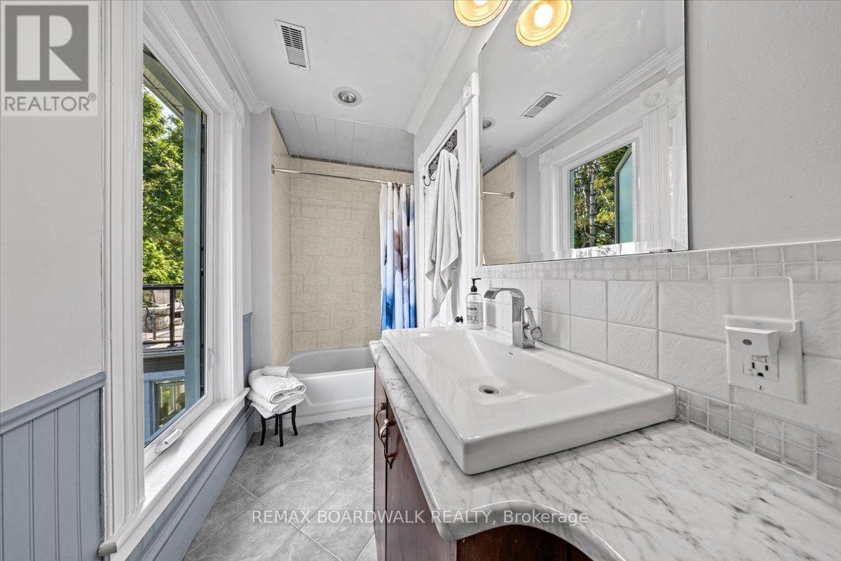 119 OAKEL STREET - 27