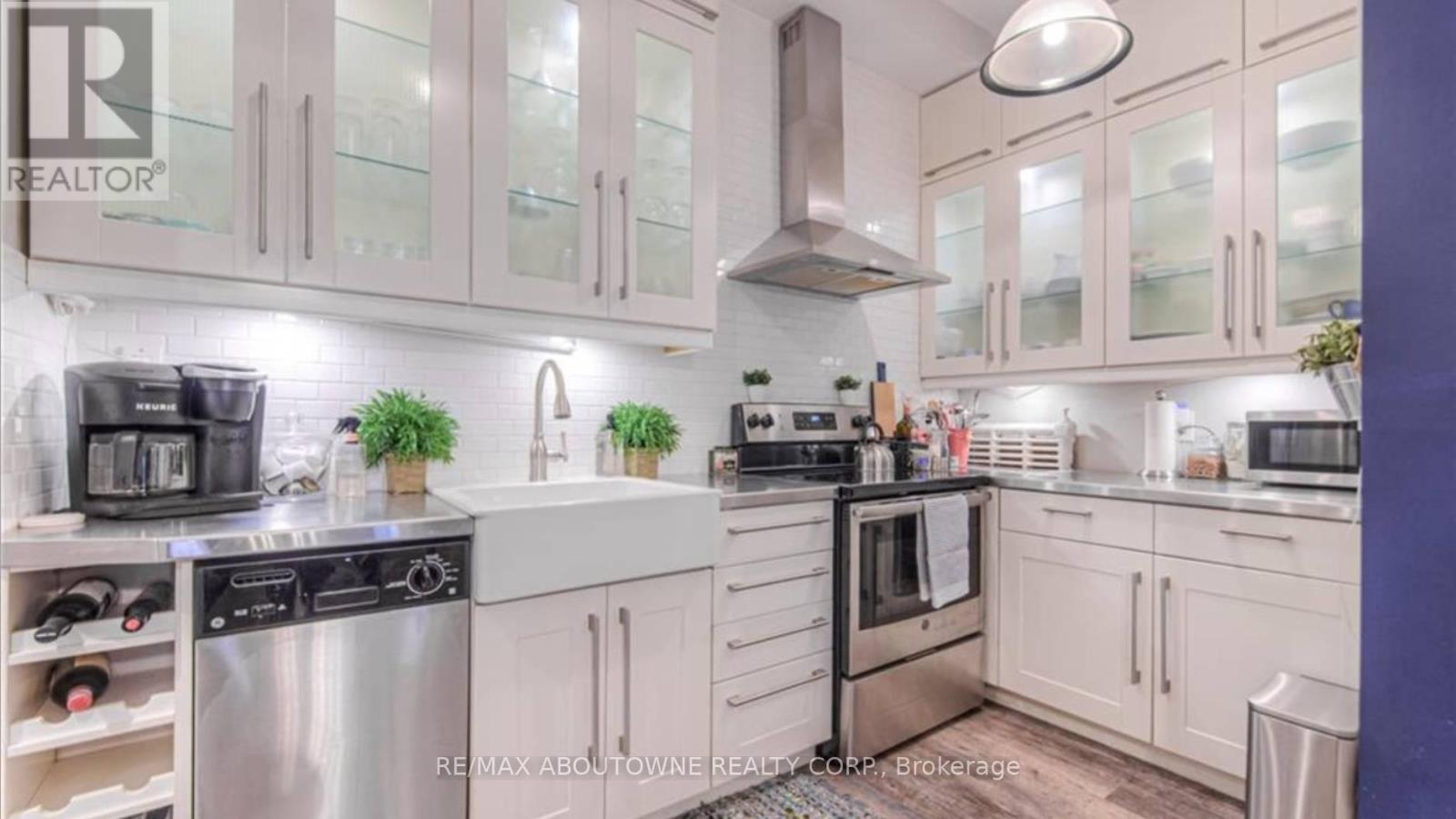 133 MARKLAND STREET - 23