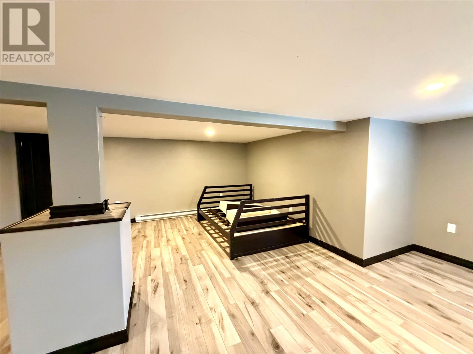 25 St Stephens Street - 27