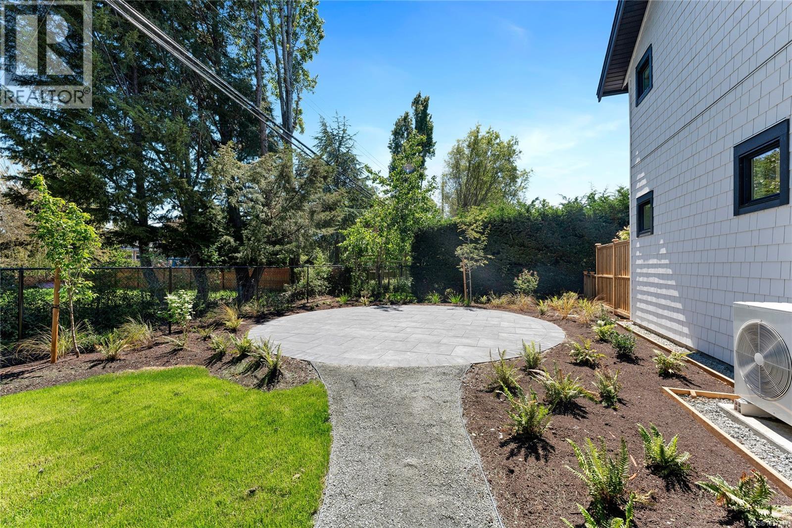 #1 3333 Henderson Rd - 67