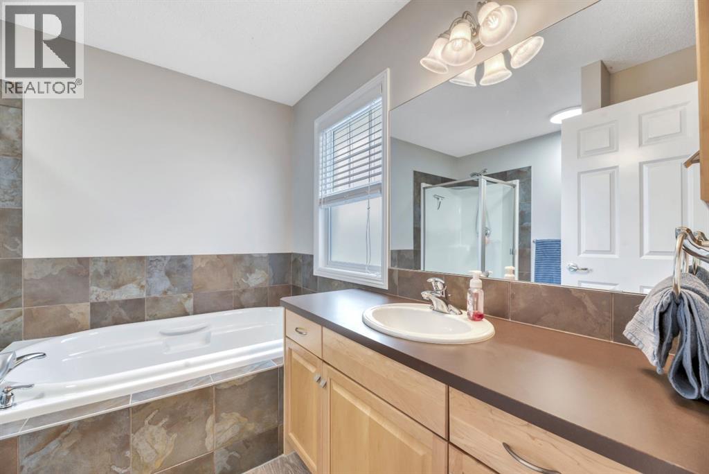 250 Prestwick Close SE - 24