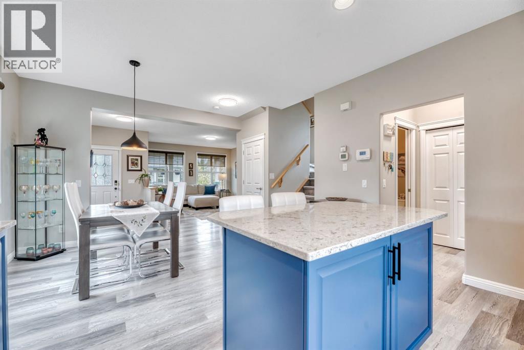 250 Prestwick Close SE - 16