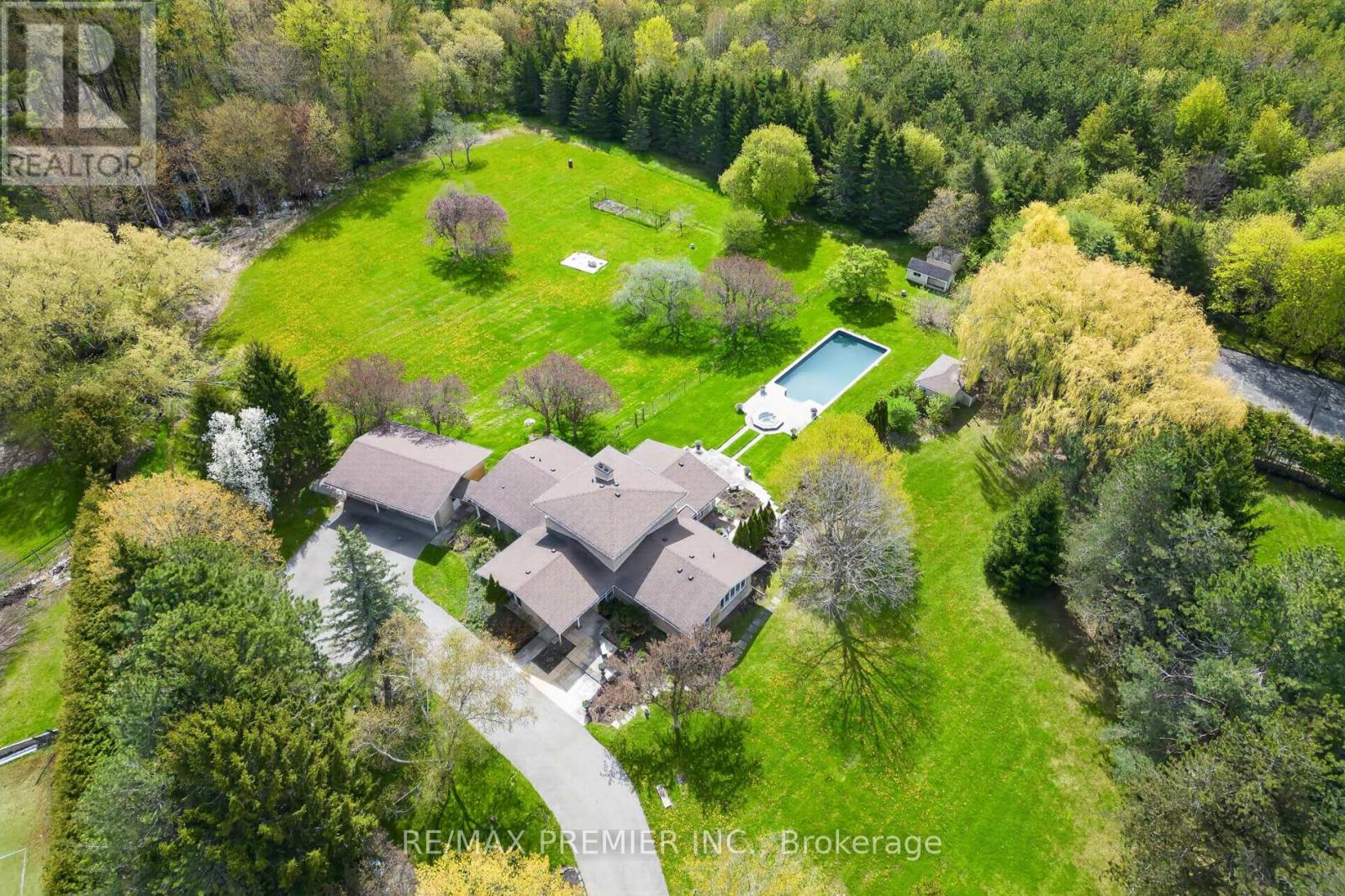 41 GREEN VALLEY COURT - 49