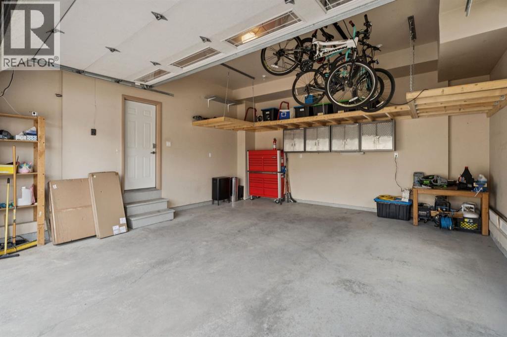 22 Angle Street SW - 44