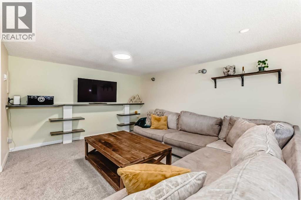 #101 128 15 Avenue SW - 17