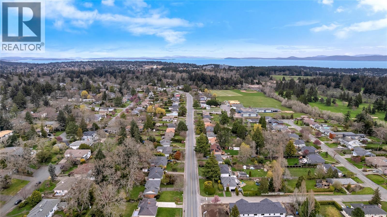#2 3333 Henderson Rd - 60