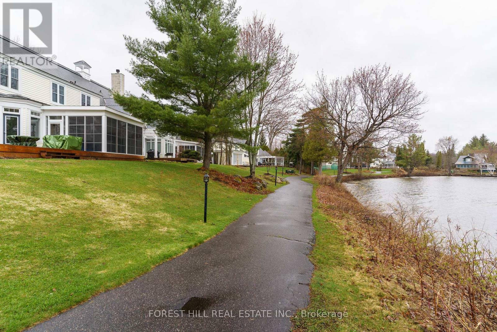 #2 1131 ELGIN HOUSE ROAD - 15