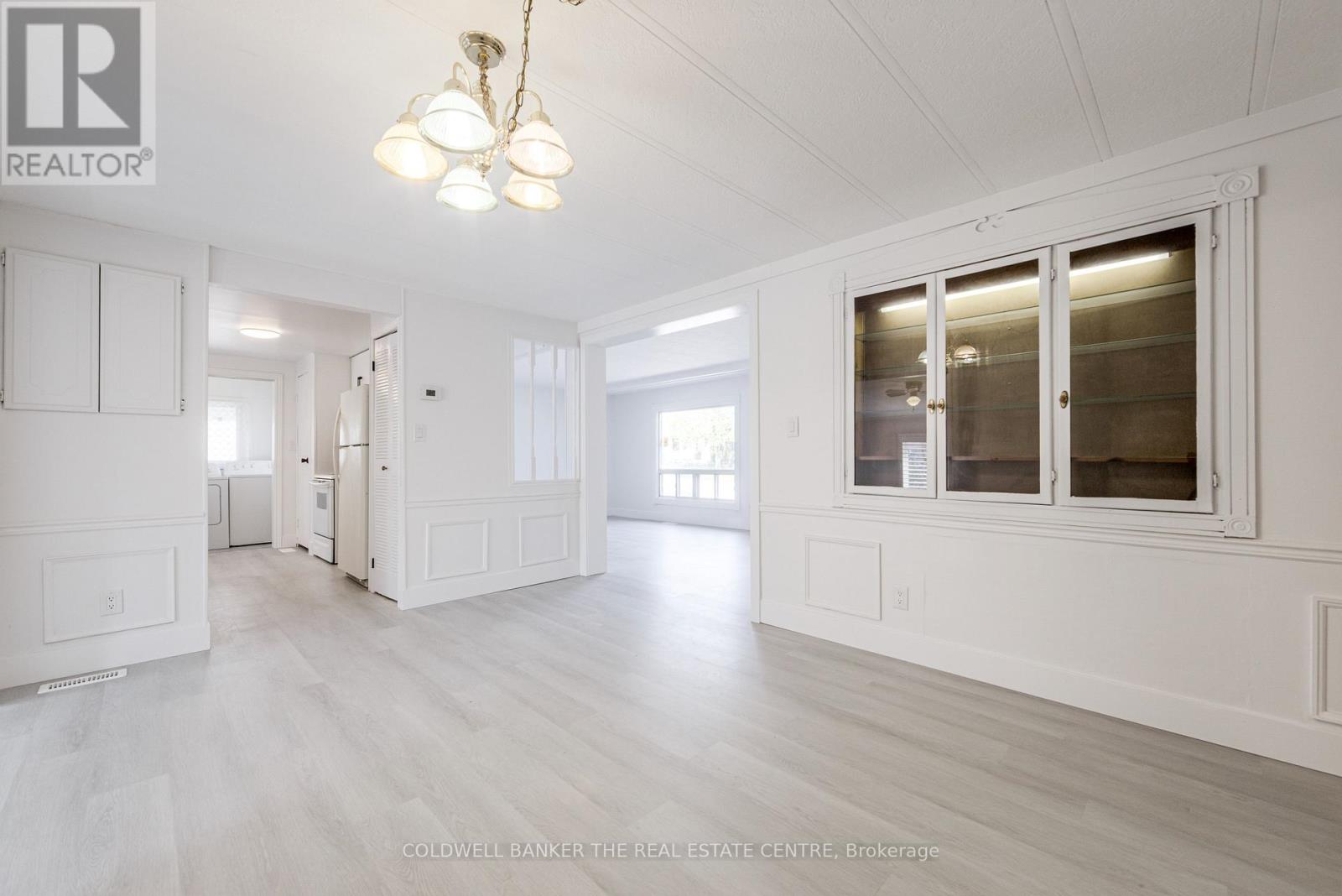 17 LINDEN LANE - 7
