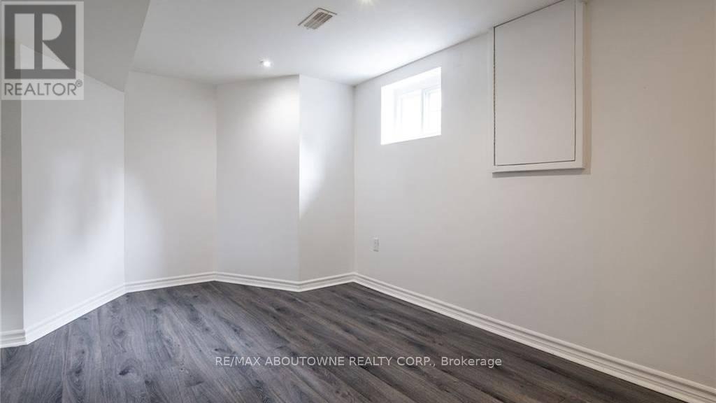 43 CROOKS STREET - 15