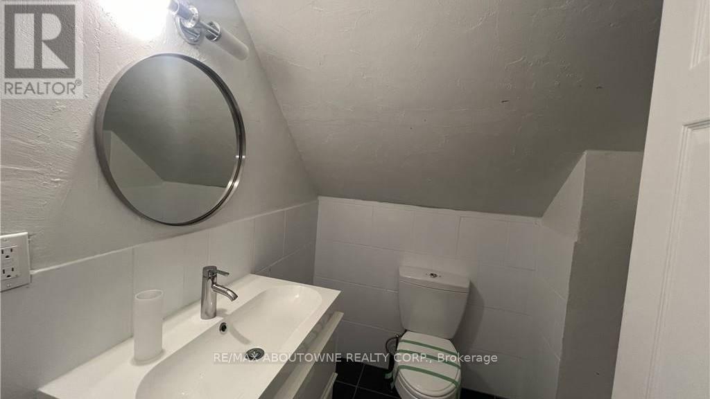49 FAIRLEIGH AVENUE S - 28