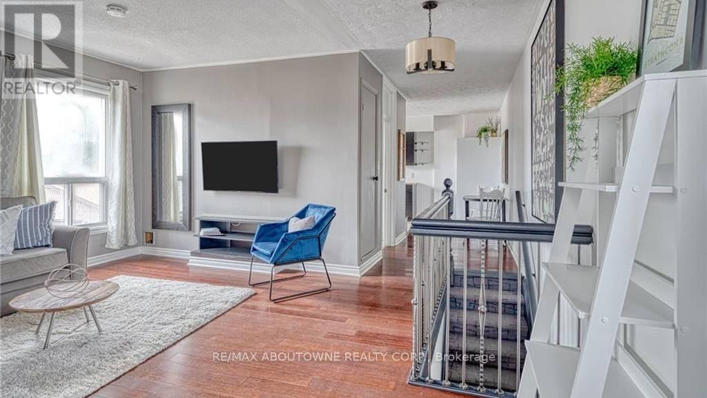 43 CROOKS STREET - 36