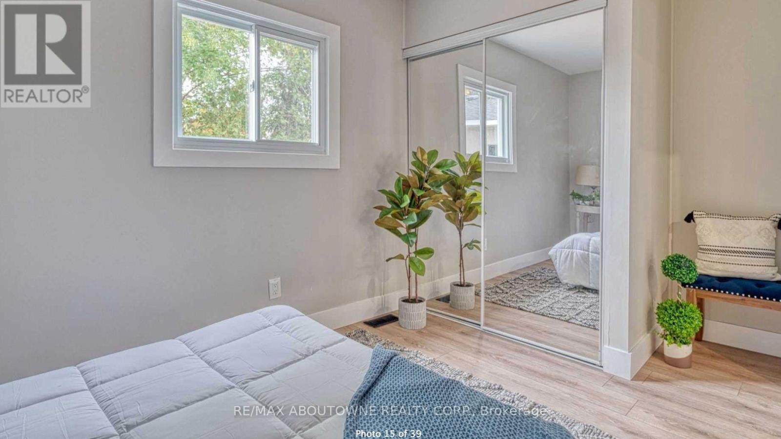 43 CROOKS STREET - 43