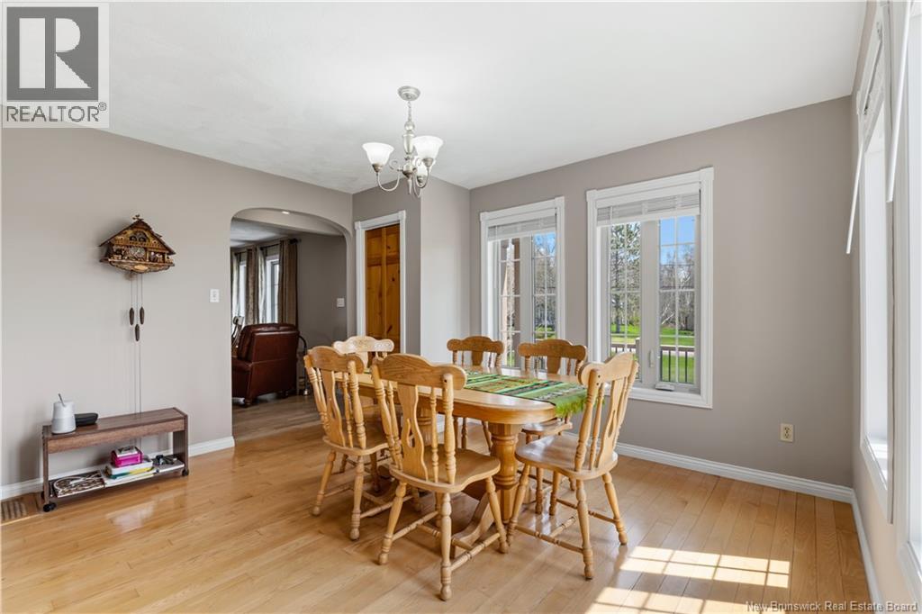 12 Thaddee Street - 18