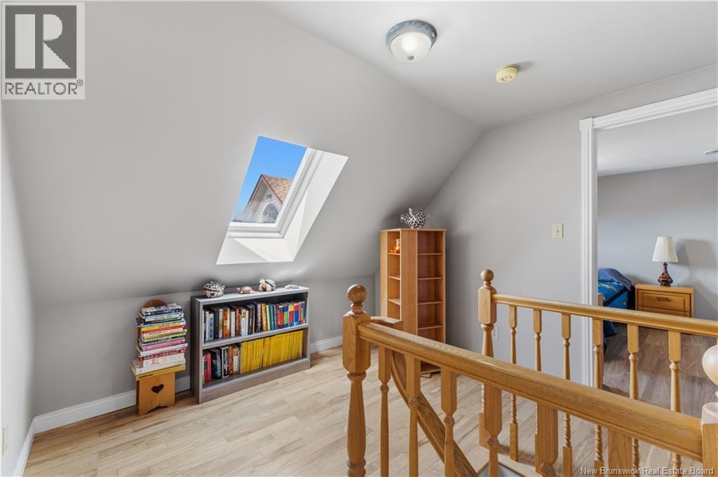 12 Thaddee Street - 33